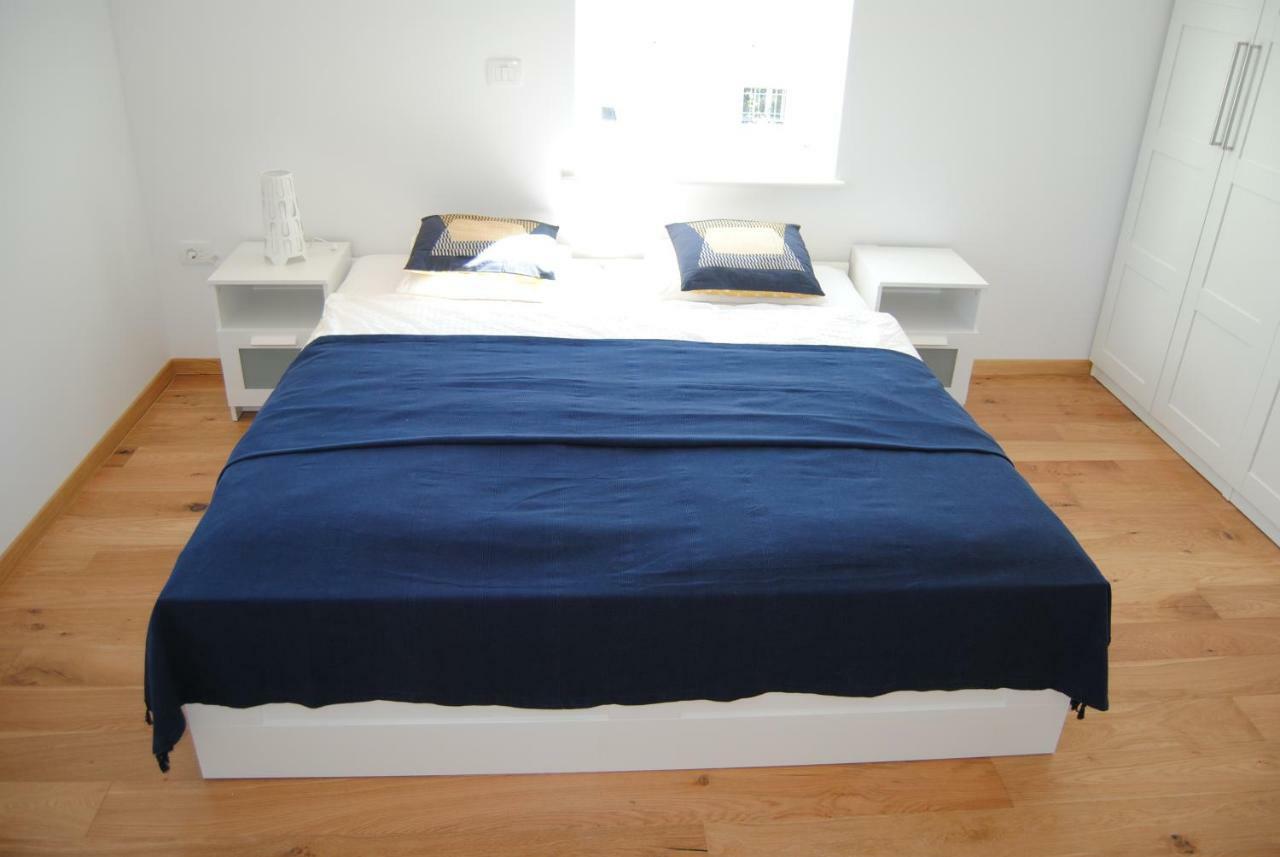 Apartment With Free Parking Liubliana Exterior foto